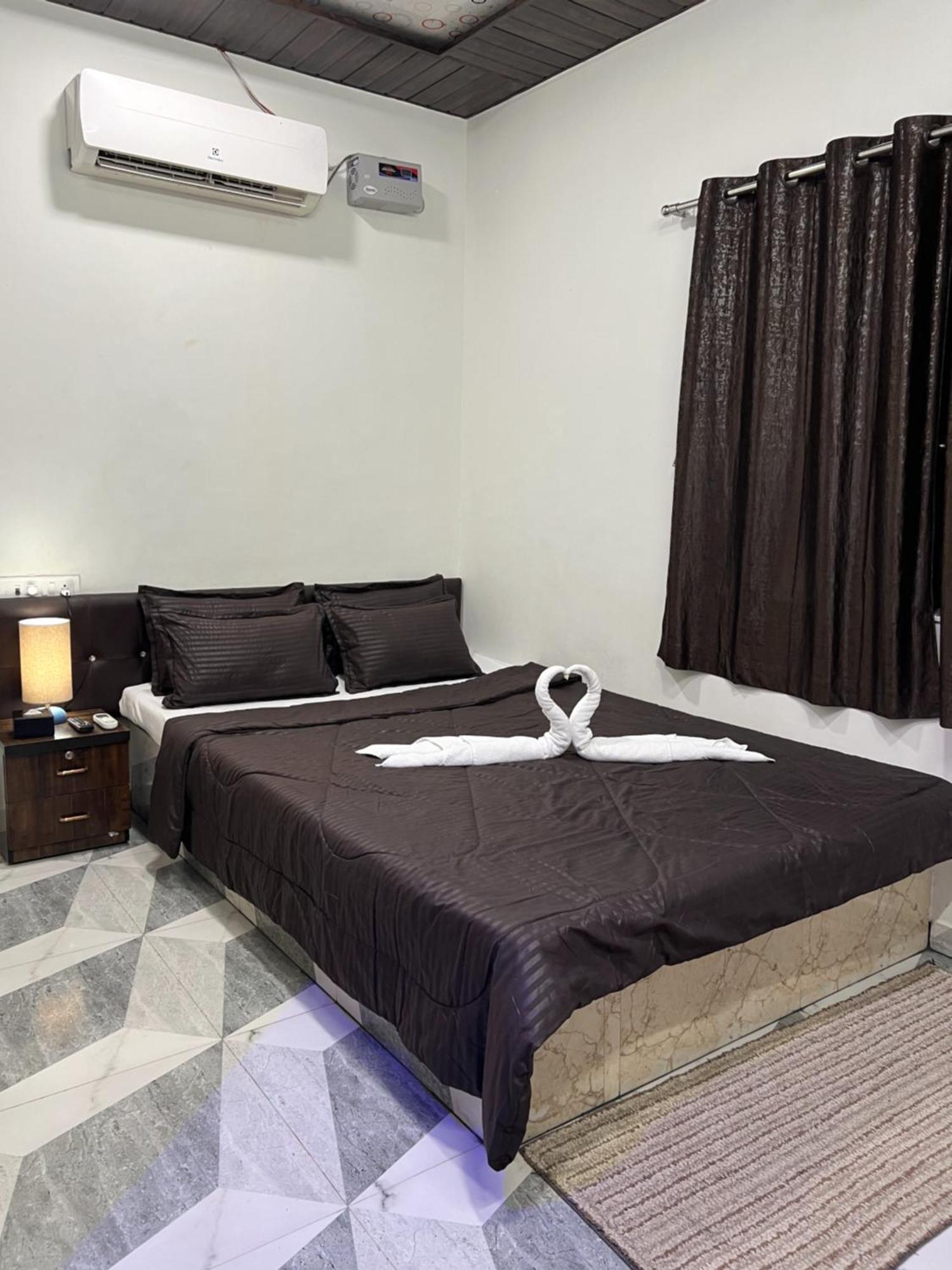 Karjat Ap Resort Exteriör bild